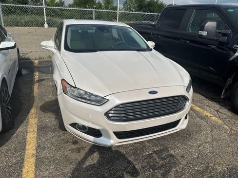 Used 2016 Ford Fusion Titanium FWD image 5