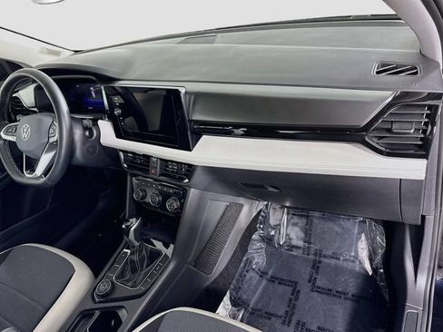 Certified 2025 Volkswagen Taos S AWD/4WD image 30