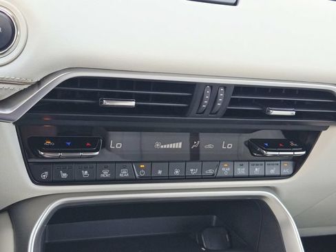 New 2026 MAZDA CX-90 Plug-In Hybrid w/ Premium Plus AWD/4WD image 23