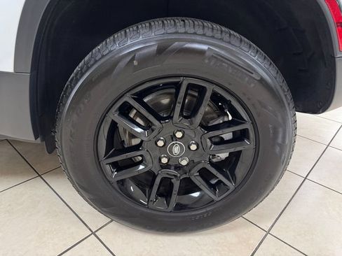 Used 2025 Land Rover Defender 110 S AWD/4WD image 26