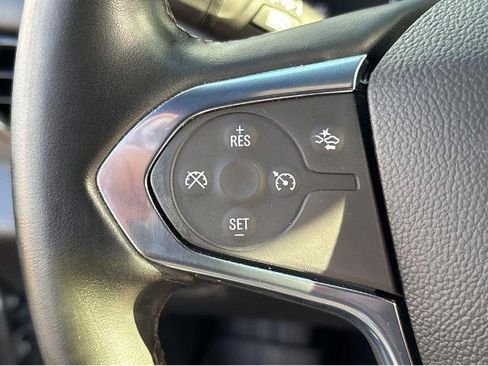 Used 2023 Chevrolet Traverse LT w/ LPO, Floor Liner Package AWD/4WD image 20
