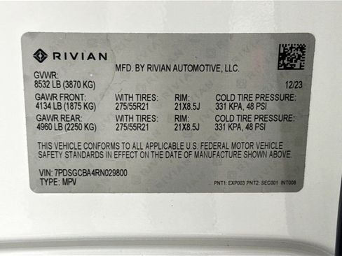 Used 2024 Rivian R1S Adventure image 41