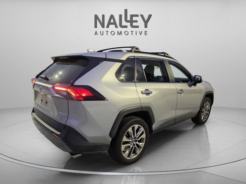 Used 2019 Toyota RAV4 Limited image 5