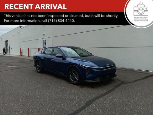 Used 2025 Kia K4 FWD image 1