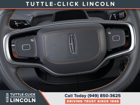 New 2026 Lincoln Navigator Black Label AWD/4WD image 12