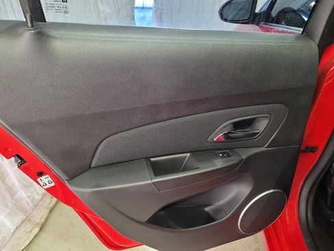 Used 2016 Chevrolet Cruze LT image 37