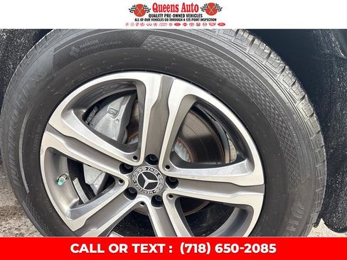 Used 2019 Mercedes-Benz GLC 300 GLC 300 4MATIC SUV w/ Premium Package image 33