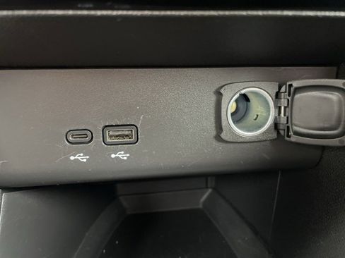 Used 2024 Buick Encore GX Sport Touring image 19