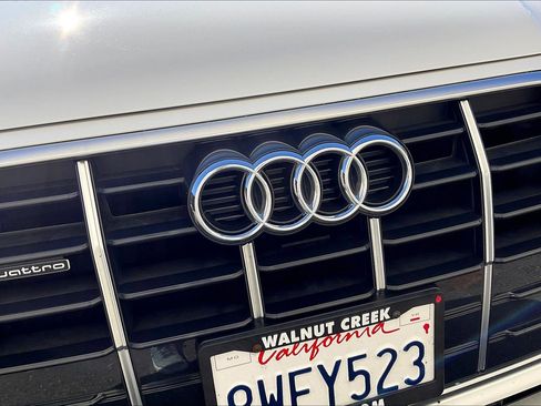 Used 2021 Audi Q5 Premium w/ Convenience Package image 30