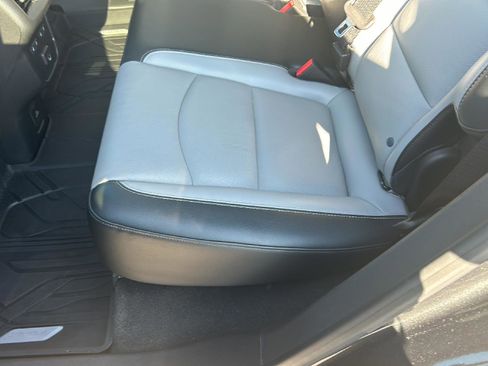 Used 2020 Chevrolet Equinox Premier image 10