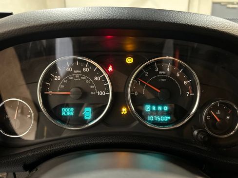 Used 2015 Jeep Wrangler Unlimited Sport w/ Quick Order Package 24S AWD/4WD image 19