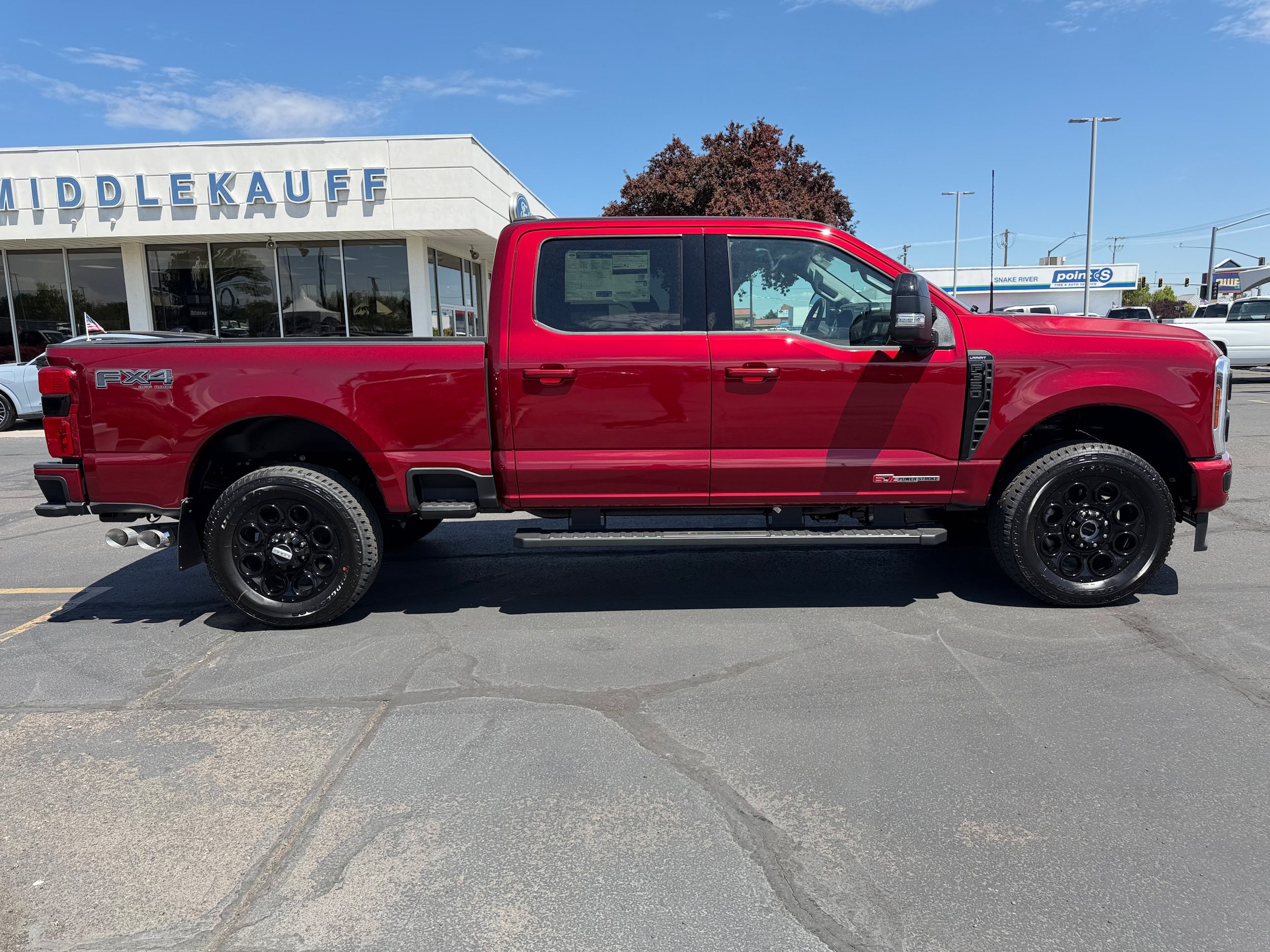 New 2026 Ford F350 Lariat w/ Black Appearance Package AWD/4WD image 2