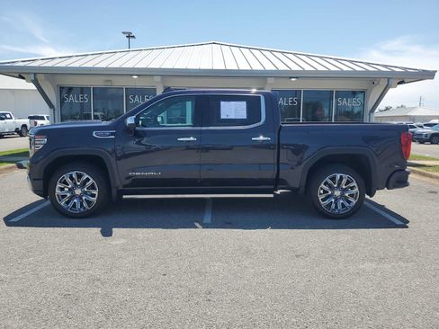 Used 2025 GMC Sierra 1500 Denali w/ Denali Reserve Package AWD/4WD image 2