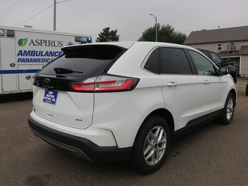 Used 2024 Ford Edge SEL AWD/4WD image 3