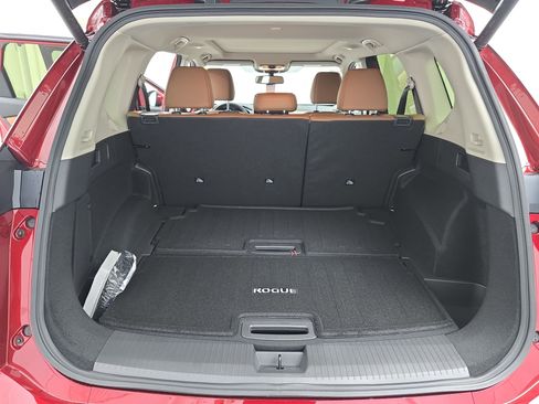 New 2026 Nissan Rogue Platinum w/ Platinum Premium Package image 12