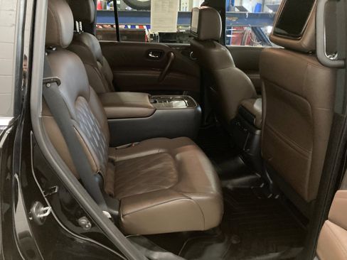 Used 2022 Nissan Armada Platinum w/ Captain's Chairs Package AWD/4WD image 7