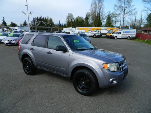 Used 2008 Ford Escape XLS FWD image 2