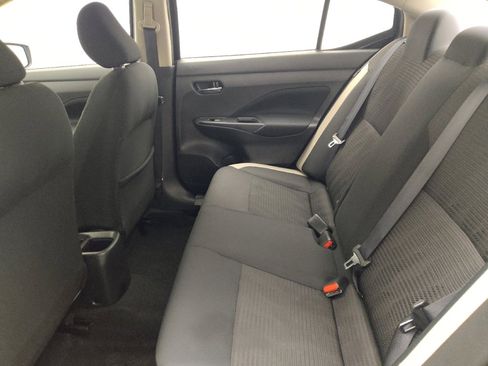 Used 2021 Nissan Versa SV FWD image 18