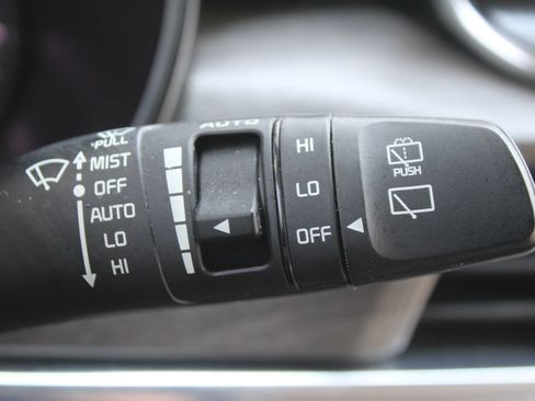 Certified 2022 Kia Telluride SX w/ SX Prestige Package AWD/4WD image 36