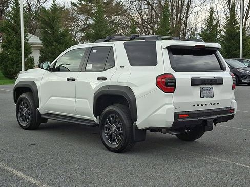 New 2026 Toyota 4Runner SR5 image 8