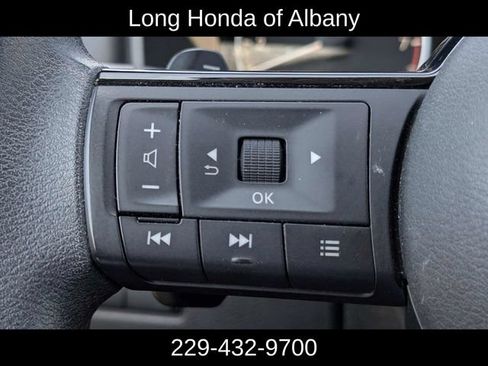 Used 2023 Nissan Rogue SV AWD/4WD image 22