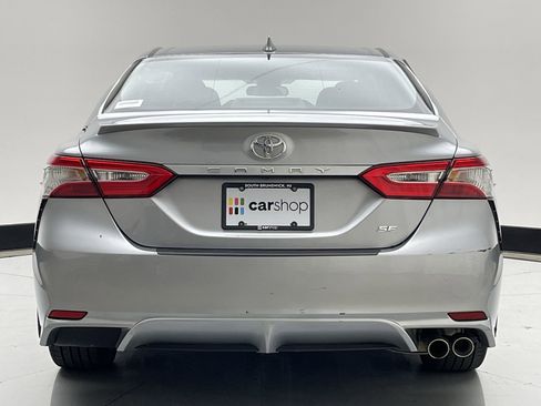 Used 2020 Toyota Camry SE image 7