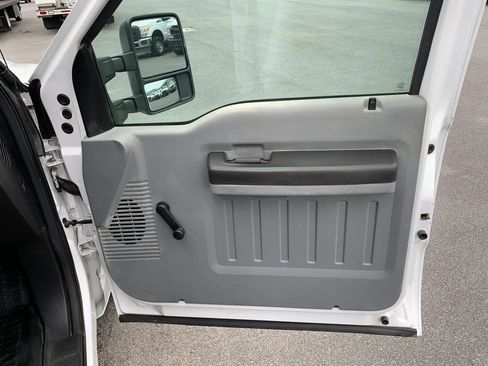 Used 2015 Ford F250 XL RWD image 18