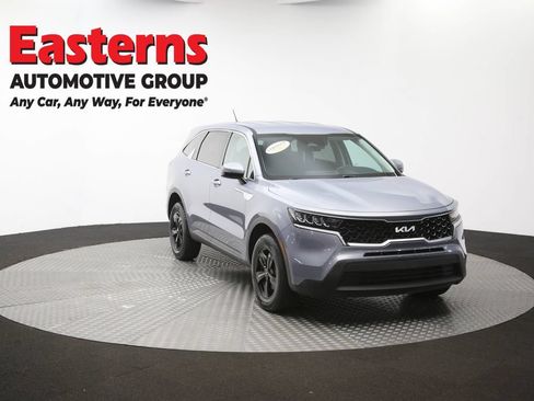 Used 2023 Kia Sorento LX AWD/4WD image 49
