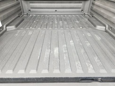 New 2026 Honda Ridgeline Black Edition image 10