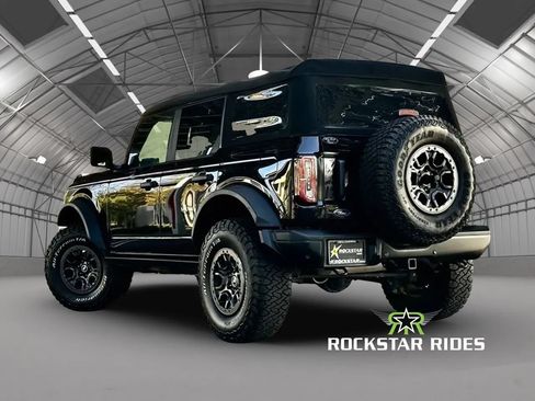 Used 2022 Ford Bronco Badlands w/ Sasquatch Package AWD/4WD image 14