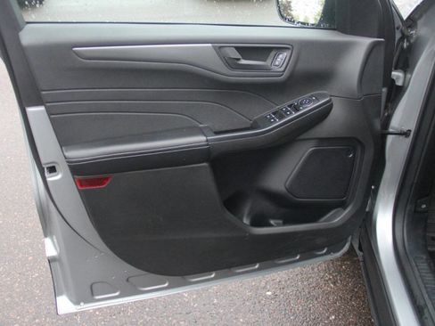 Certified 2024 Ford Escape Active image 25