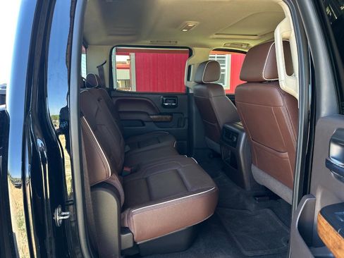 Used 2017 Chevrolet Silverado 1500 High Country image 19