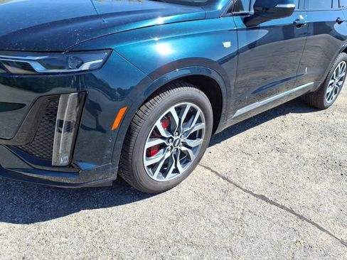 Used 2024 Cadillac XT6 Sport w/ Technology Package AWD/4WD image 4