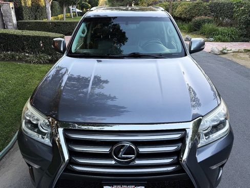 Used 2015 Lexus GX 460 image 11