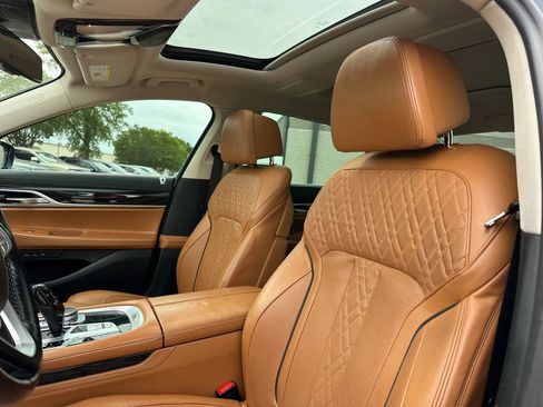 Used 2020 BMW 740i w/ Premium Package RWD image 16
