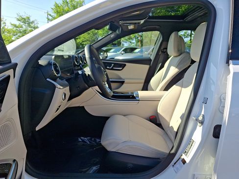 Used 2023 Mercedes-Benz C 300 4MATIC Sedan image 13
