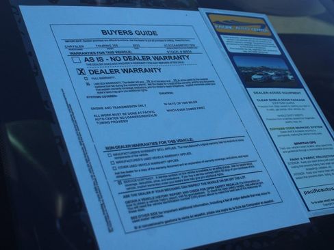 Used 2023 Chrysler 300 Touring w/ Sport Appearance Package image 43