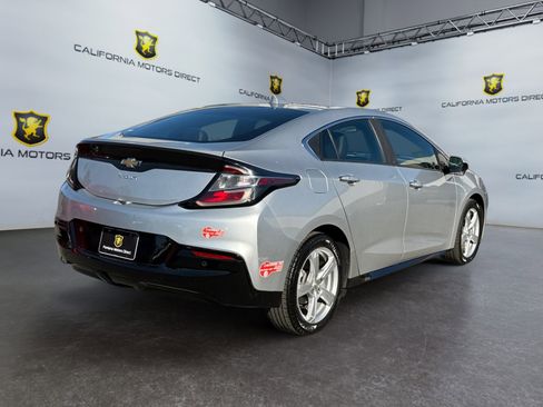 Used 2017 Chevrolet Volt Premier w/ Driver Confidence II Package image 5