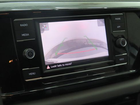 Used 2024 Volkswagen Taos S w/ MDO Package FWD image 19
