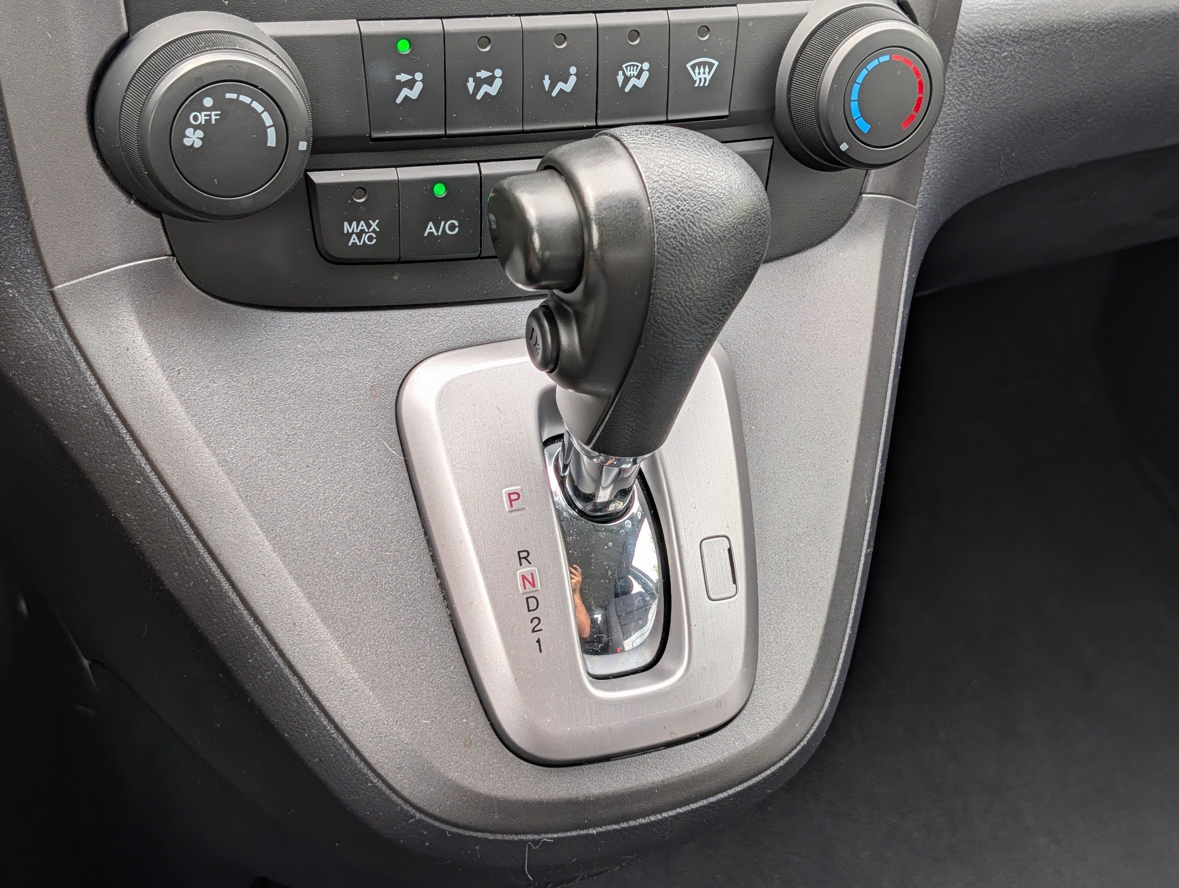 Used 2009 Honda CR-V LX image 24