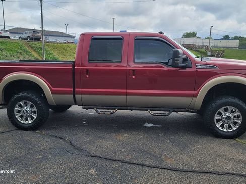 Used 2014 Ford F250 Lariat w/ FX4 Off-Road Package AWD/4WD image 14