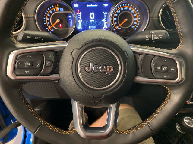 Used 2022 Jeep Gladiator Overland AWD/4WD image 17