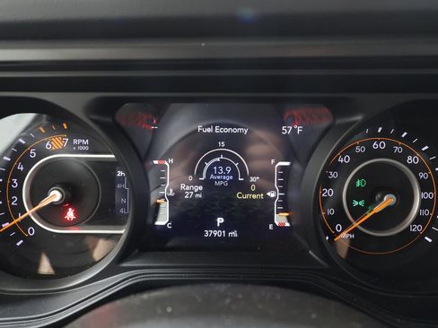 Used 2024 Jeep Wrangler Unlimited Rubicon image 11