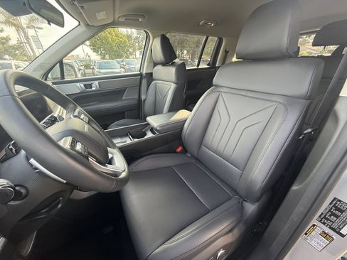 Used 2026 Hyundai Santa Fe SEL FWD image 32