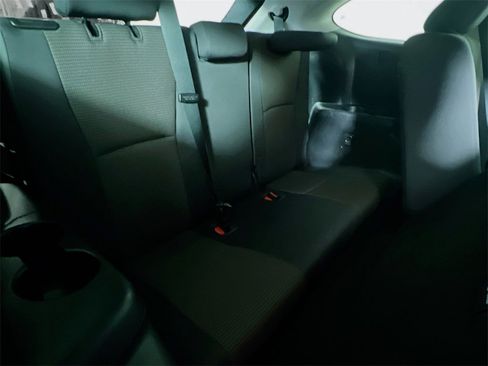 Certified 2023 Toyota Highlander LE image 24