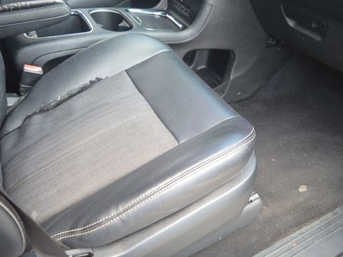 Used 2014 Chrysler Town & Country S FWD image 21