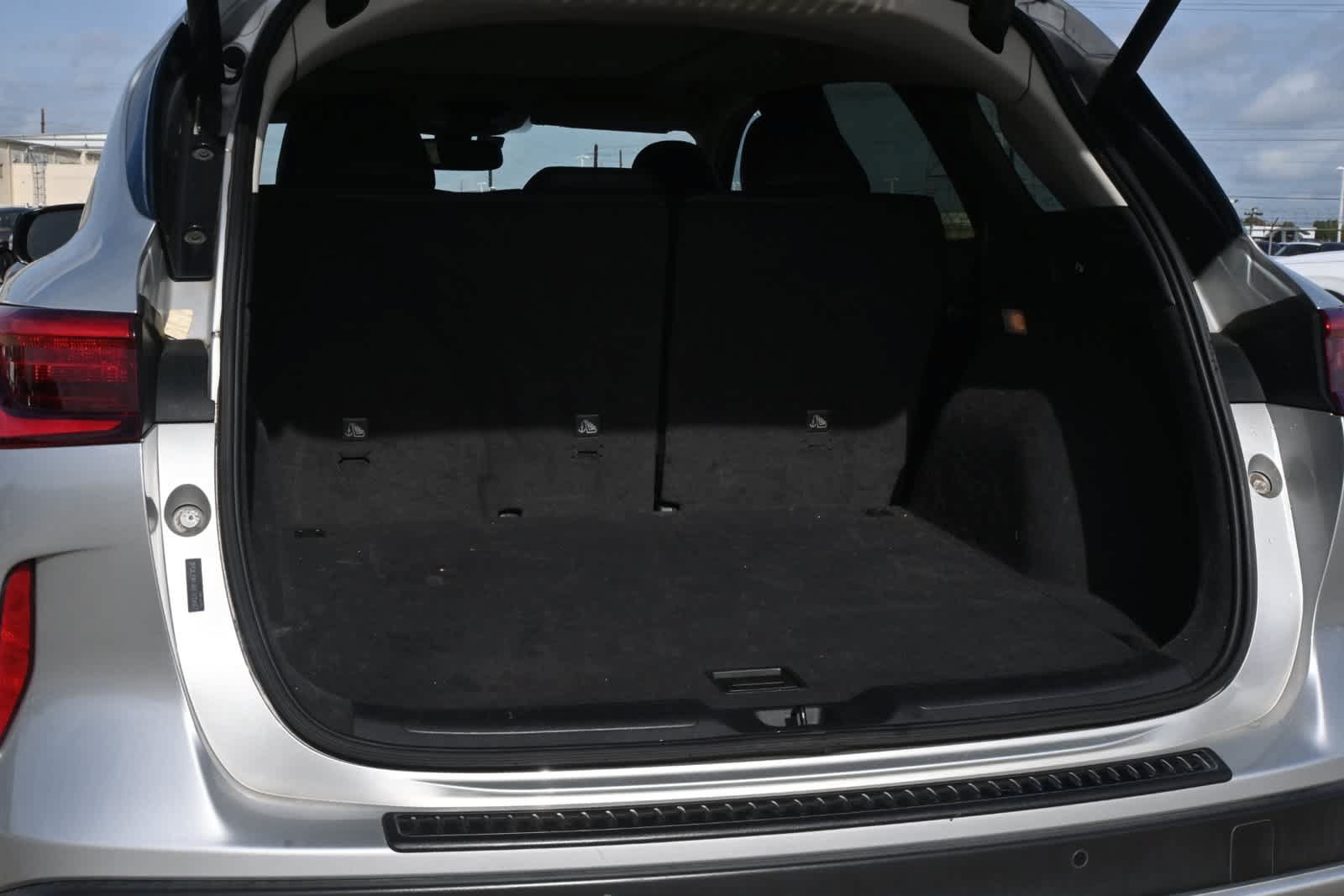 Used 2019 INFINITI QX50 Essential w/ Proactive Package FWD image 21