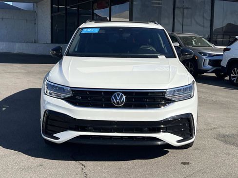 Certified 2023 Volkswagen Tiguan SE R-Line image 4