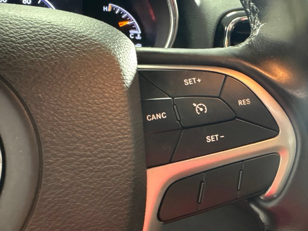 Used 2019 Jeep Grand Cherokee Limited AWD/4WD image 35