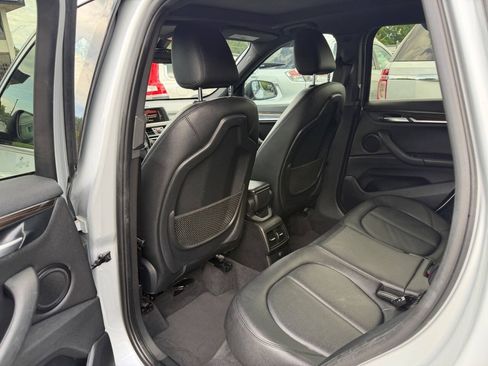 Used 2017 BMW X1 sDrive28i FWD image 9